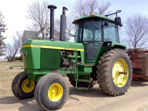 John Deere 4430 Tractor Technical Manual