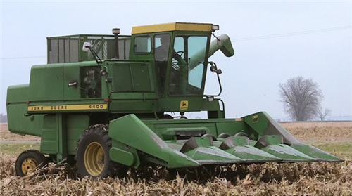 John Deere 4400, 4420 Combines Technical Manual