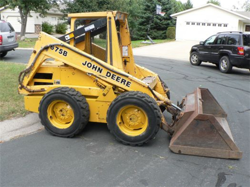 John Deere 675, 675B Skid Steer Loaders Technical Manual