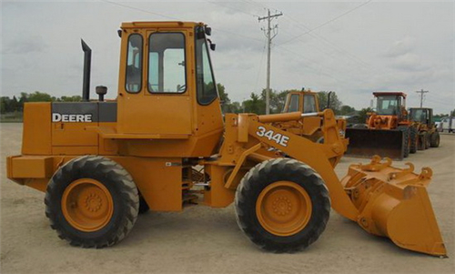 John Deere 344E, 444E Loader Operation and Test