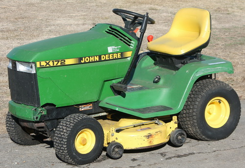 John Deere LX172, LX173, LX176, LX178, LX186, LX188 Lawn Tractors Technical Manual