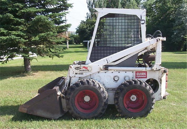 Bobcat M444, M500, M600 (Gasoline L.P. Gas Electric Diesel) Skid Steer Loader