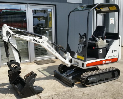 Bobcat 319 Compact Excavator Operation & Maintenance Manual