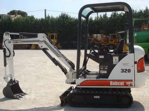 Bobcat 320, 320L Compact Excavator Operation & Maintenance Manual