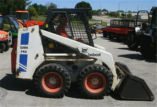 Bobcat 742 Skid Steer Loader Operation & Maintenance Manual