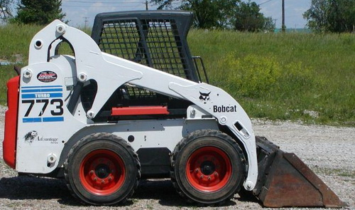 Bobcat 773, 773 Turbo Skid Steer Loader Operation & Maintenance Manual