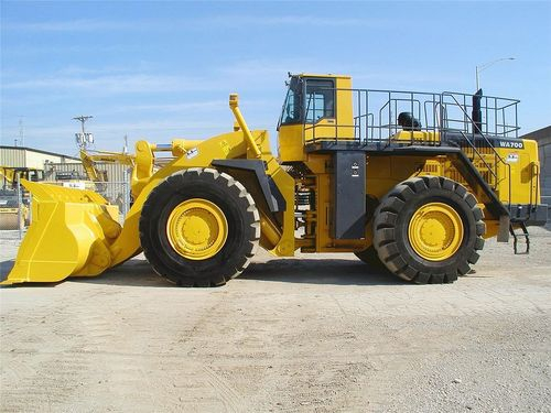 Komatsu WA700-3L Wheel Loader Operation & Maintenance Manual