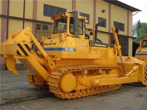 Dressta TD-25H Crawler Dozer Operation & Maintenance Manual