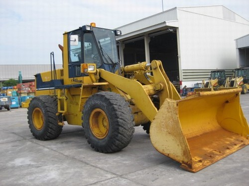 Komatsu WA300L-3 Wheel Loader Operation & Maintenance Manual