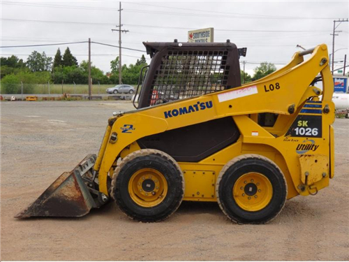 Komatsu SK1026-5 Turbo Skid-Steer Loader Operation & Maintenance Manual