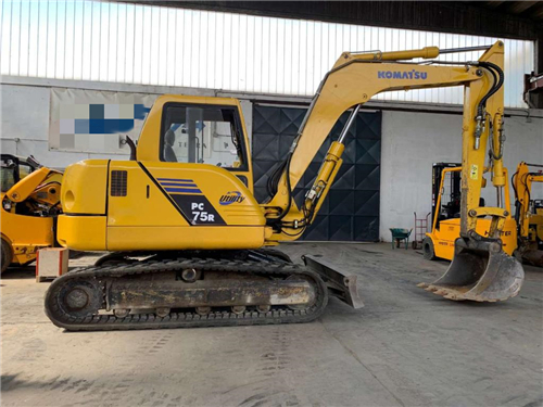 Komatsu PC75R-2 Hydraulic Excavator