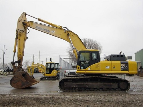 Komatsu PC400-7E0, PC400LC-7E0, PC450-7E0, PC450LC-7E0 Hydraulic Excavator