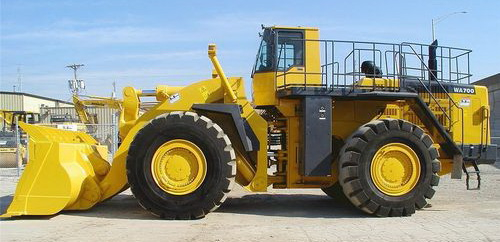 Komatsu WA700-1 Wheel Loader