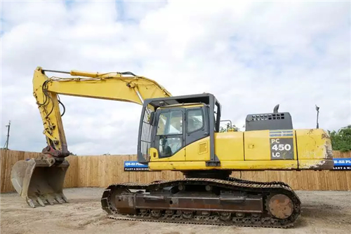 Komatsu PC450LC-8 Hydraulic Excavator