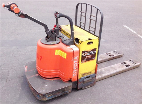 Toyota 6HBW30, 6HBE30, 6HBE40, 6HBC30, 6HBC40, 6TB50 Electric Pallet Truck