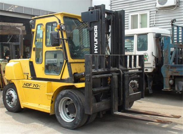 Hyundai HDF50-3, HDF70-3 Forklift Trucks Service Repair Manual