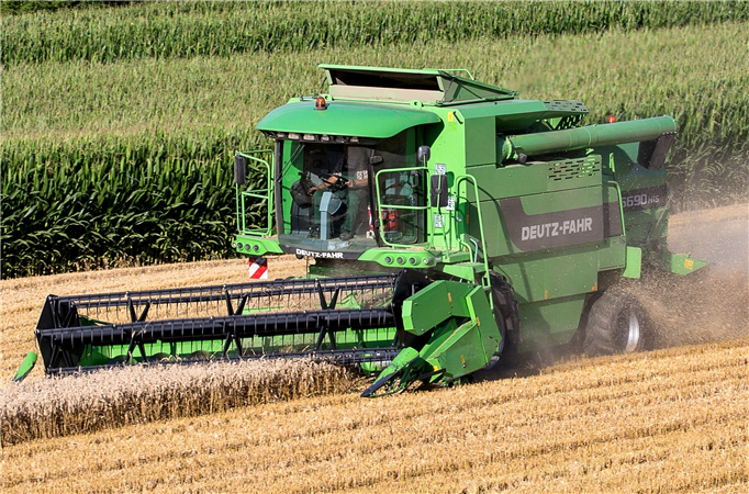 Deutz-Fahr 5650 H, 5660 HTS, 5670 H, 5670 HTS, 5680 H, 5690 HTS Combine