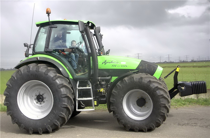 Deutz-Fahr Agrotron TTV 1145, TTV 1160, TTV 1130 > 2000 Tractor