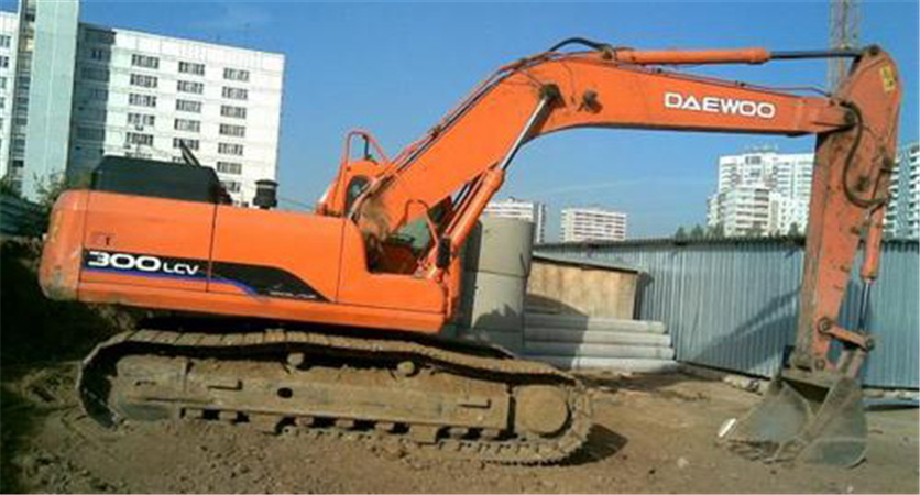 Daewoo Doosan Solar 300LC-V Track Excavator Service Repair Manual