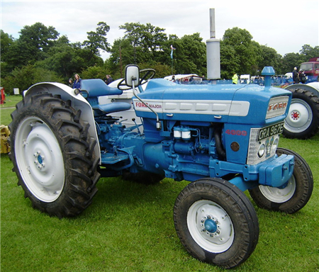 Ford 2000, 3000, 3400, 3500, 3550, 4000, 4400, 4500, 5000, 5500, 5550, 7000 Series Tractor