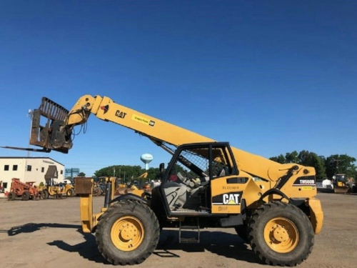 Caterpillar TH560B Telehandler Operation & Maintenance Manual