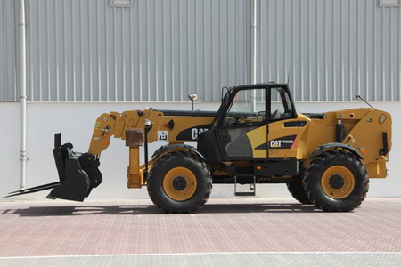 Caterpillar TH580B Telehandler Operation & Maintenance Manual