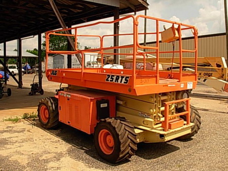 JLG 25RTS, 33RTS, 40RTS Sizzor Lifts Operators and Safety Manual