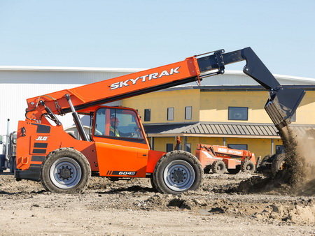 SKYTRAK Legacy Series Model 6042 Telescopic Forklift