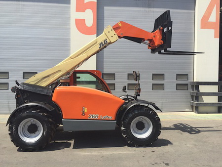 JLG 266, 307 & 266 LoPro Telescopic Boom Lifts Operation & Safety Manual