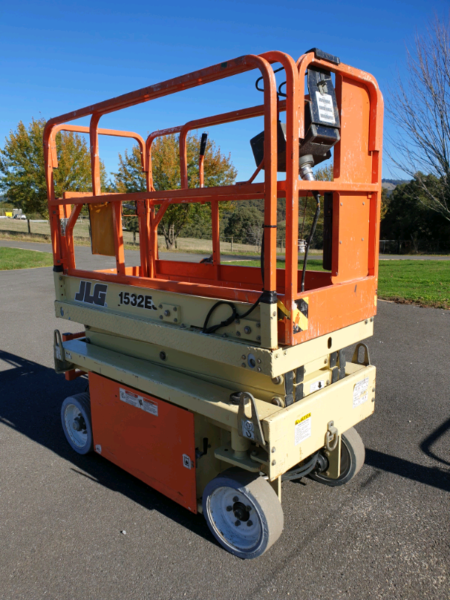 JLG 1532E3, 1932E3, 2033E3, 2046E3, 2646E3, 2658E3 Boom Lifts