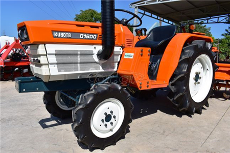 Kubota 1600, 1600DT Tractor Parts Manual