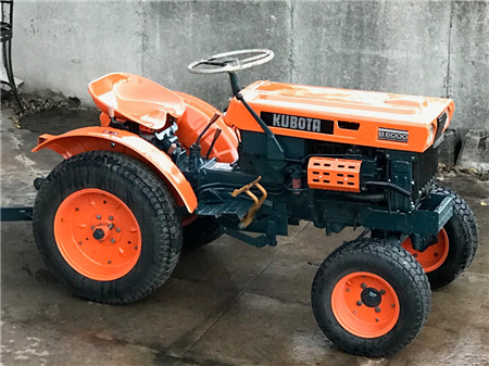 Kubota B6000 Tractor Parts Manual