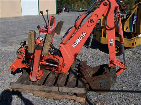 Kubota BT751 Backhoe Parts Manual