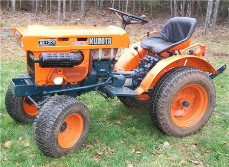 Kubota B5100D, B5100E, B6100D, B6100E, B7100D Tractors Operator’s Manual